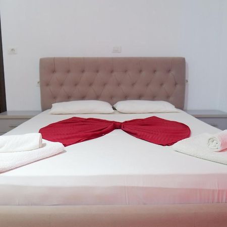 Vila Relax Ksamil Bagian luar foto