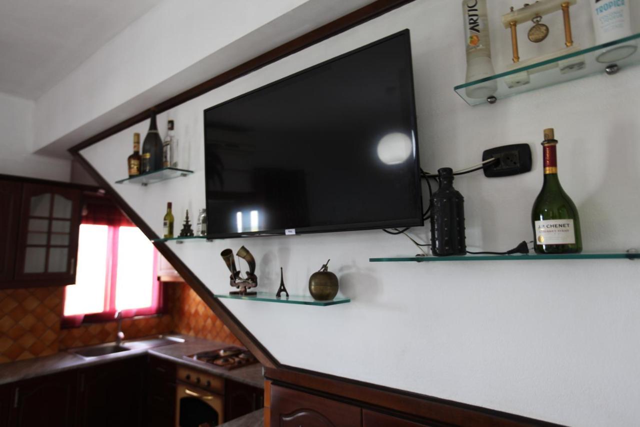 Vila Relax Ksamil Bagian luar foto