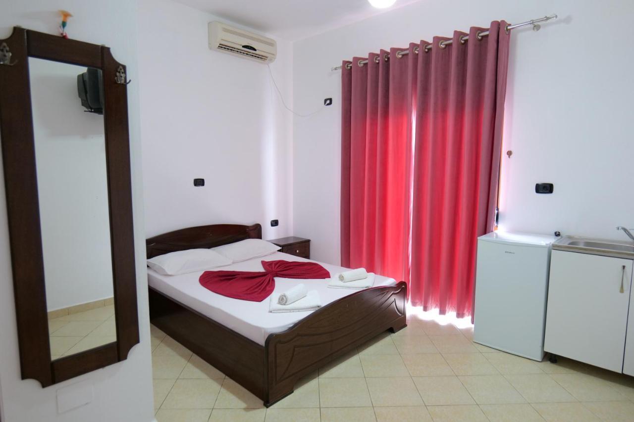Vila Relax Ksamil Bagian luar foto