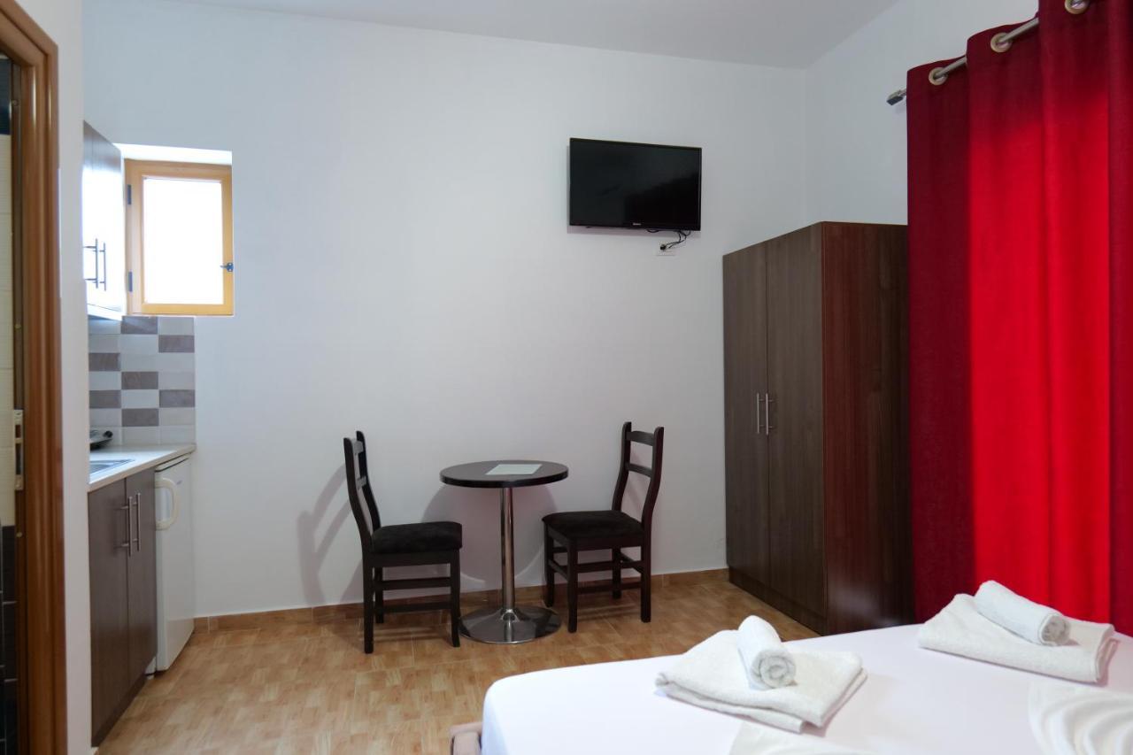 Vila Relax Ksamil Bagian luar foto