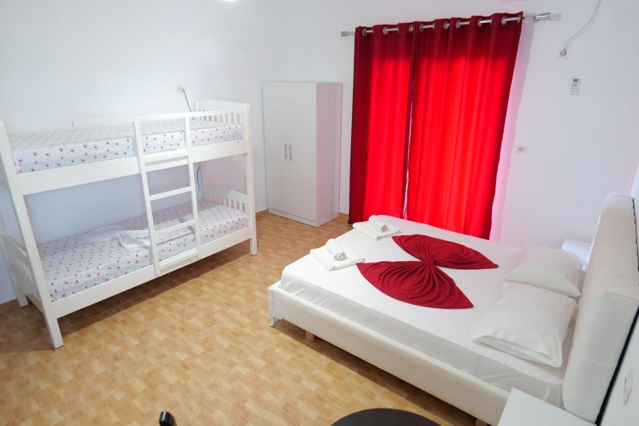 Vila Relax Ksamil Bagian luar foto
