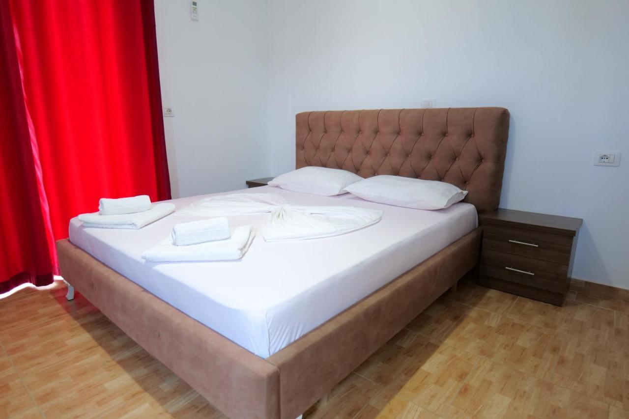 Vila Relax Ksamil Bagian luar foto