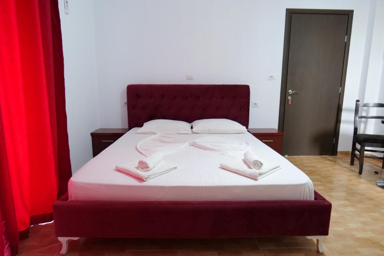 Vila Relax Ksamil Bagian luar foto
