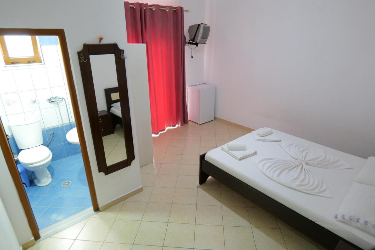 Vila Relax Ksamil Bagian luar foto