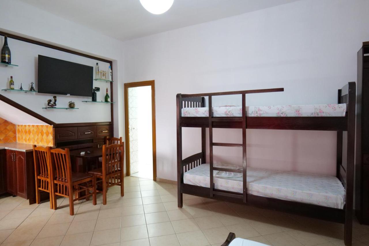 Vila Relax Ksamil Bagian luar foto