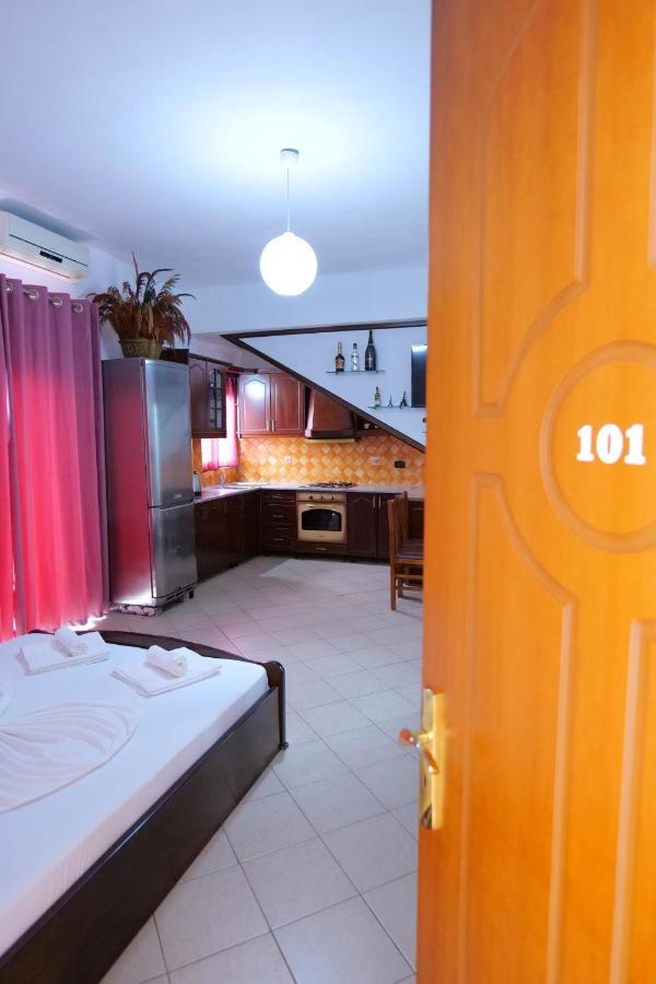 Vila Relax Ksamil Bagian luar foto