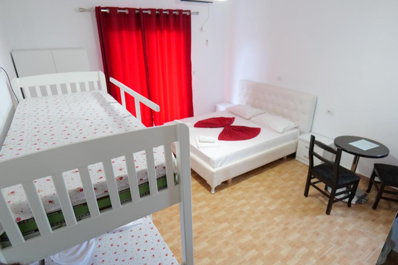 Vila Relax Ksamil Bagian luar foto