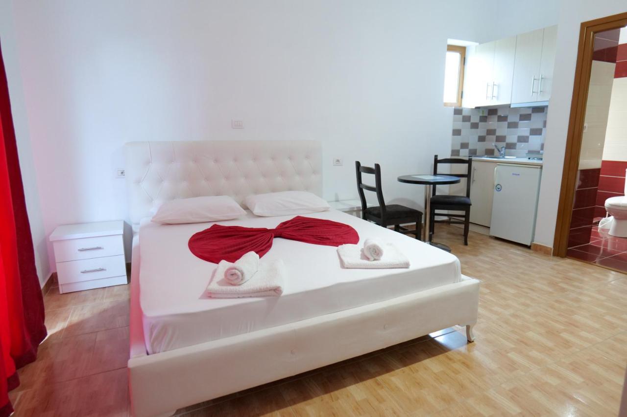 Vila Relax Ksamil Bagian luar foto