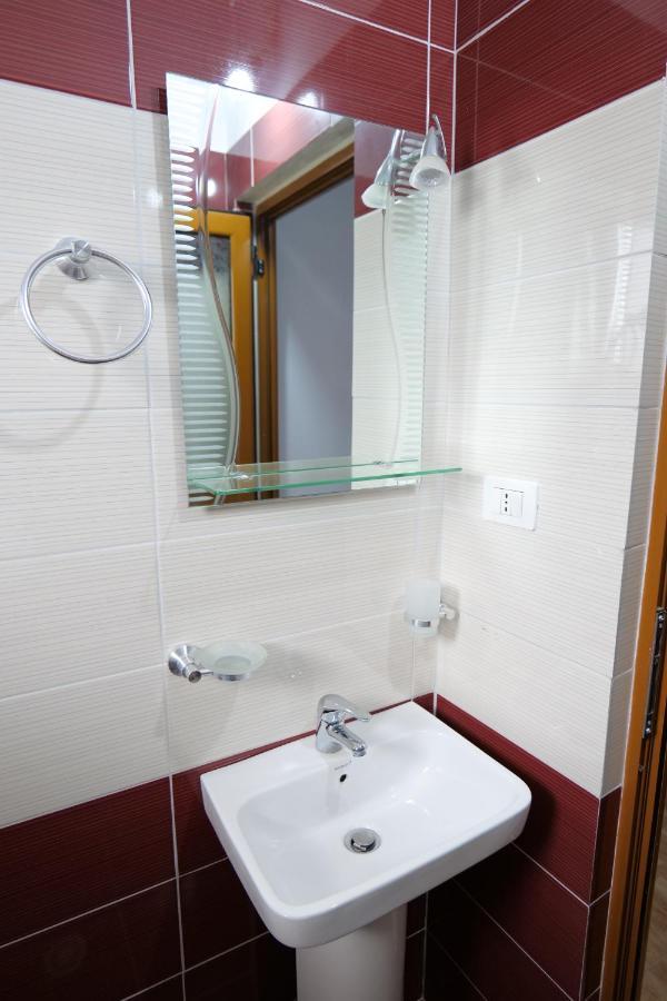 Vila Relax Ksamil Bagian luar foto